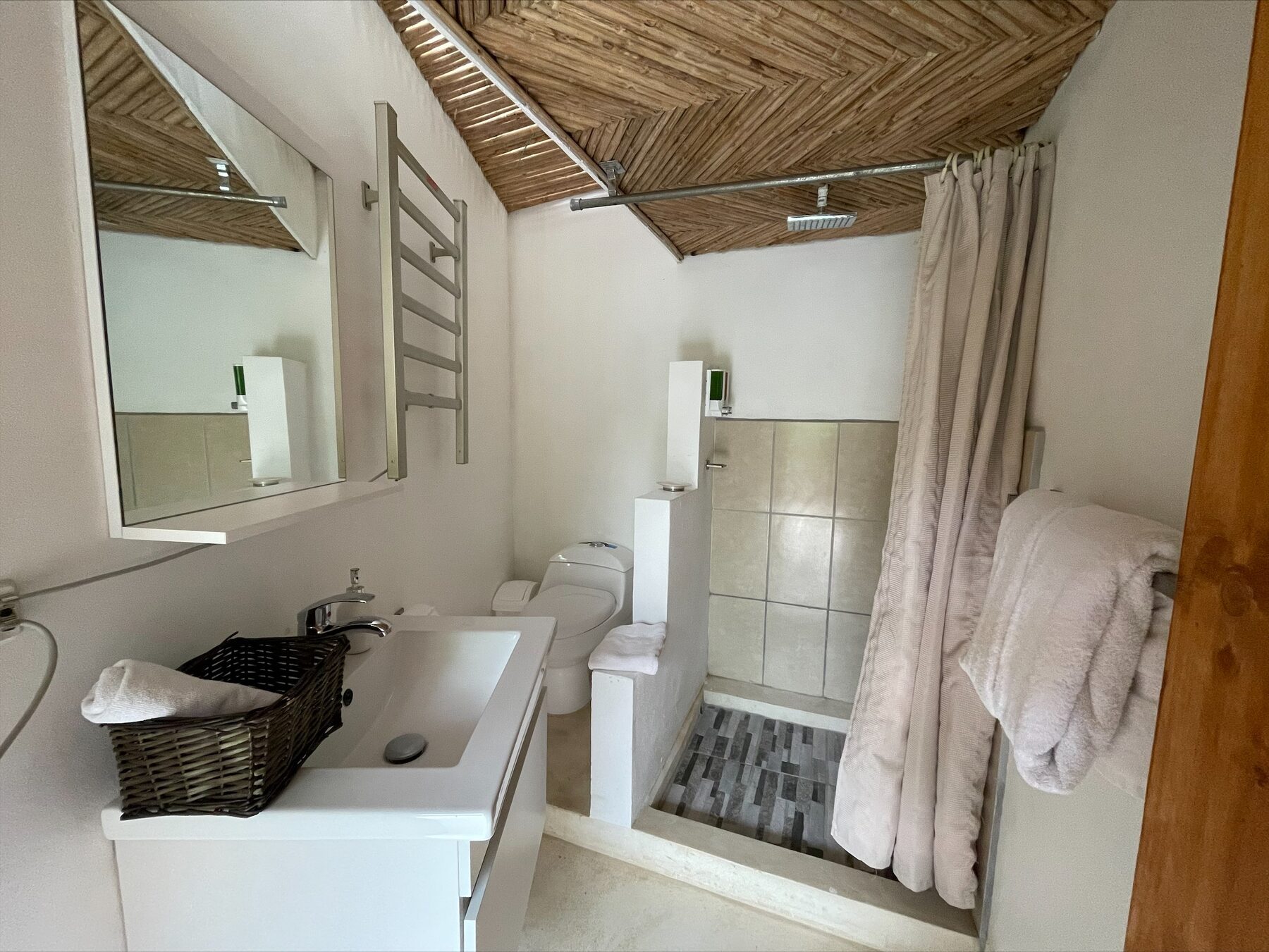 #0 Loft privado con balcón: baño privado