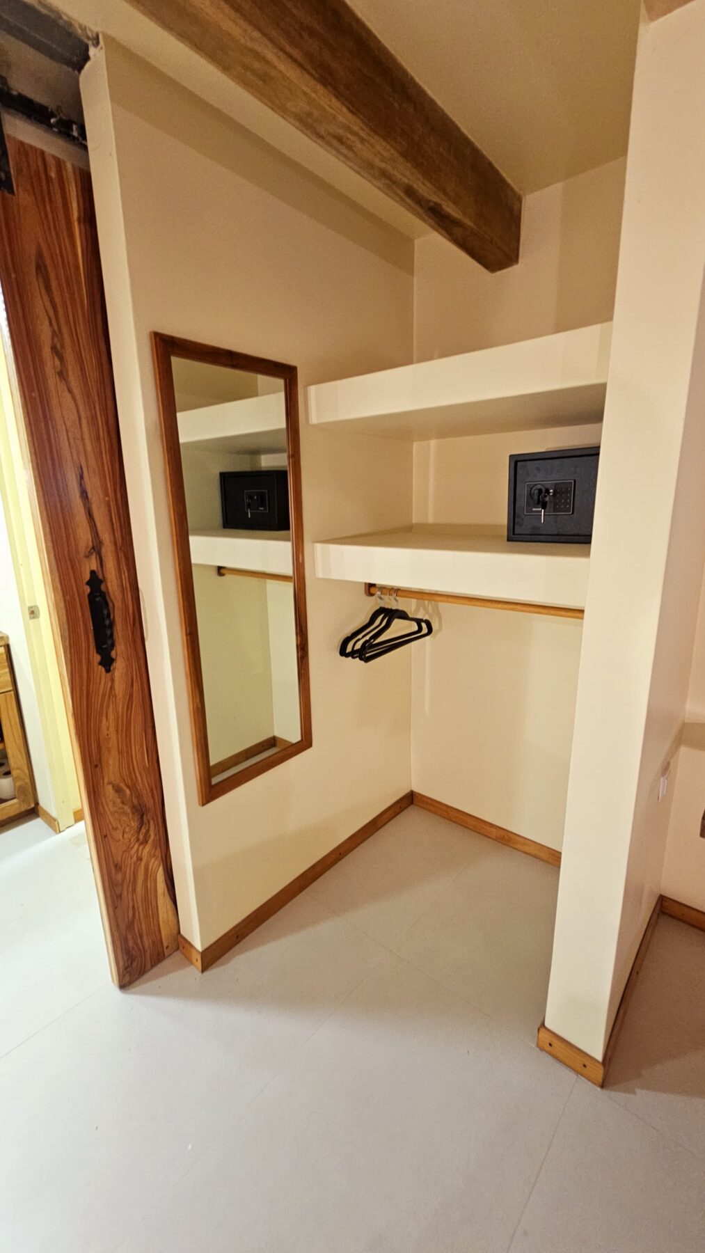 #21 Apartamento familiar con cocina y jardín: acceso a la habitación